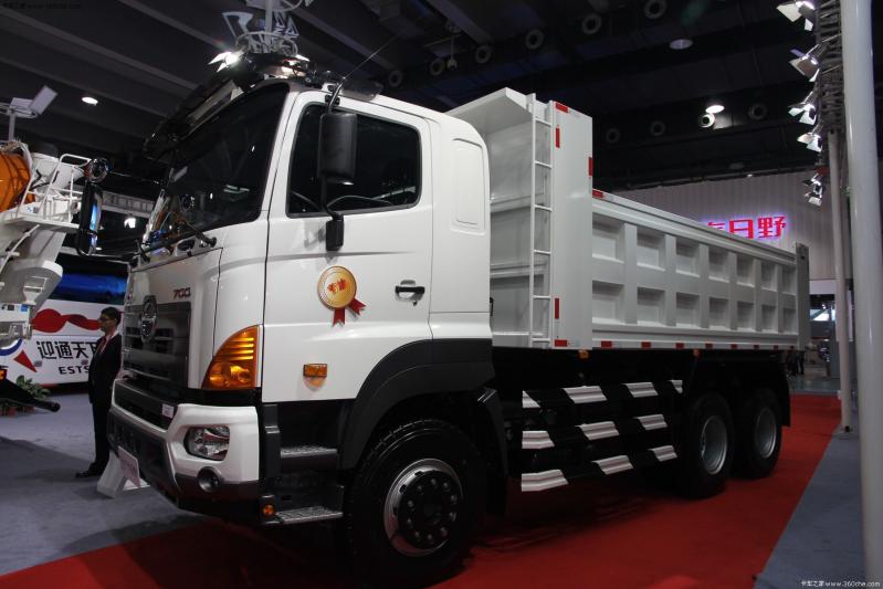 广汽日野 700系列重卡 350马力 6x4 自卸车(yc3251fs2pm)