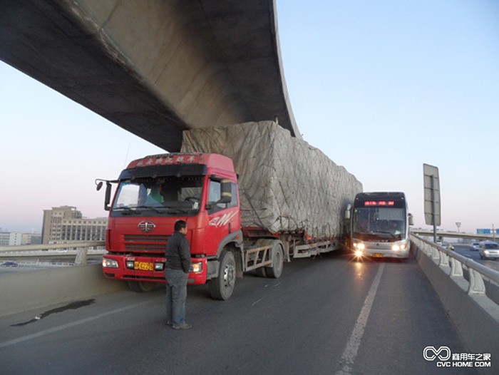 超高的货车