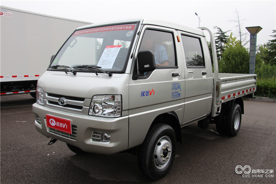 福田汽车 驭菱v1 轴距2566mm双排平板车(bj1030v5aa4-x3)