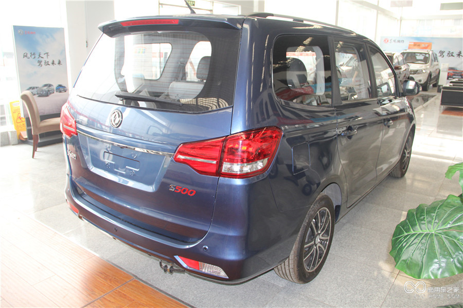 东风柳汽风行s500 7座自动挡mpv